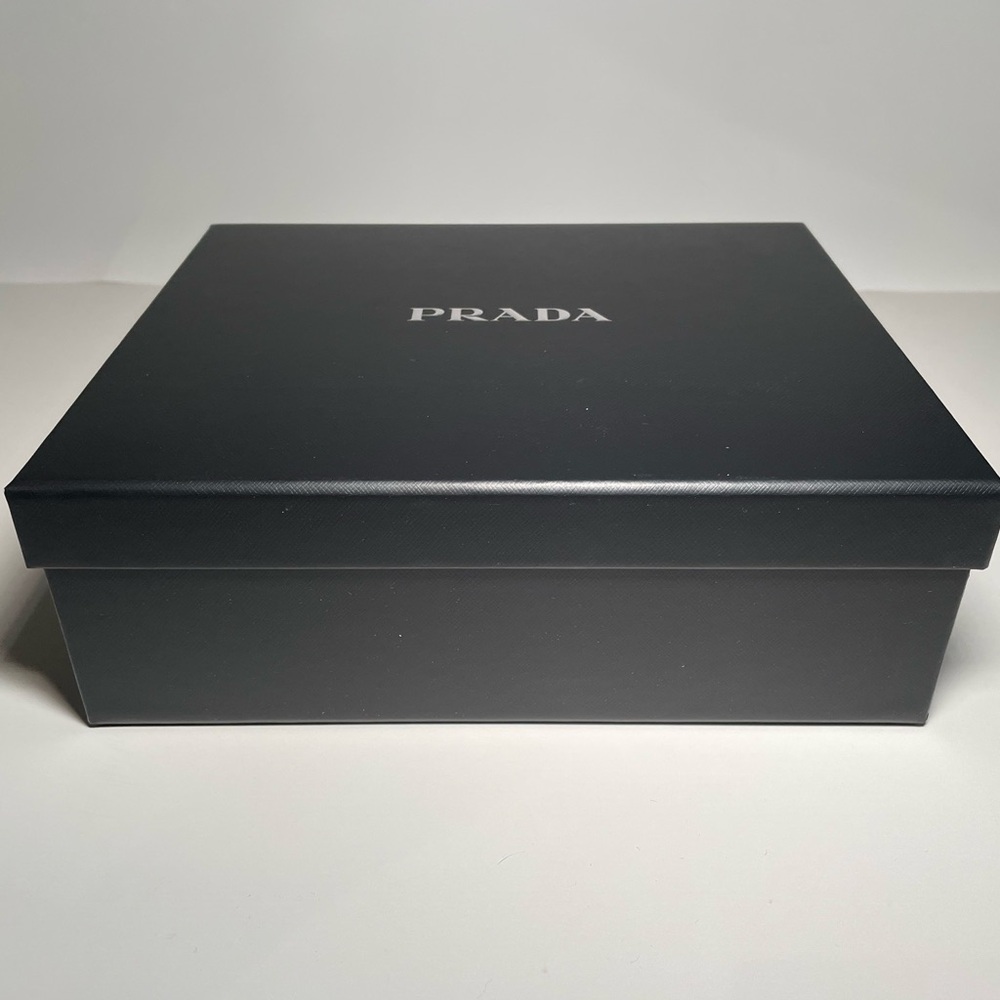 New, PRADA , boxes (one) - Picture 6 of 9